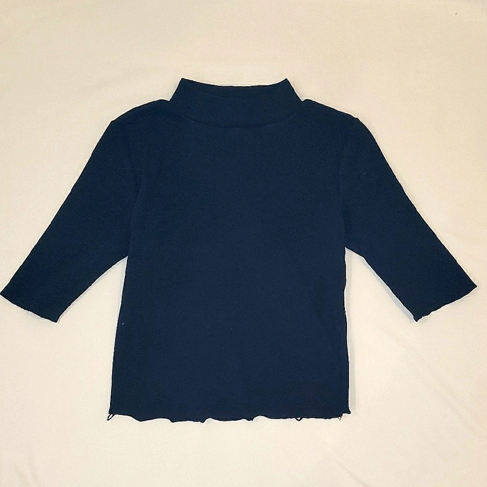 Micro Ribbed Black Quarter Sleeve Mock-Neck Top